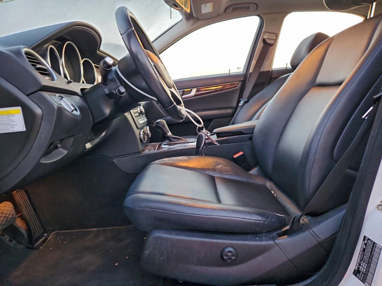 MERCEDES-BENZ C-CLASS 300 4MATIC