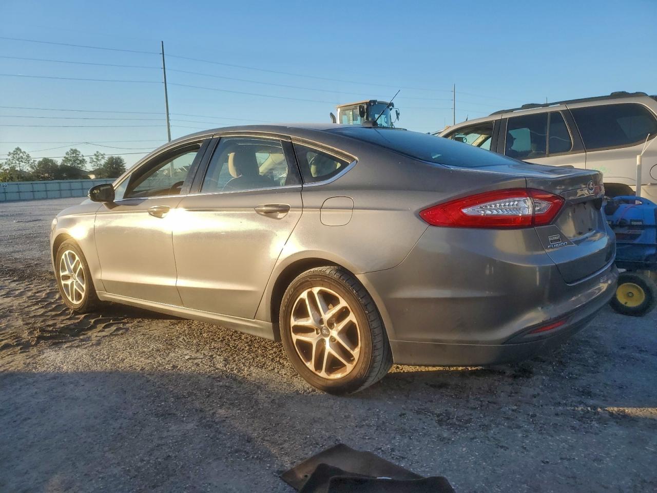 FORD FUSION SE