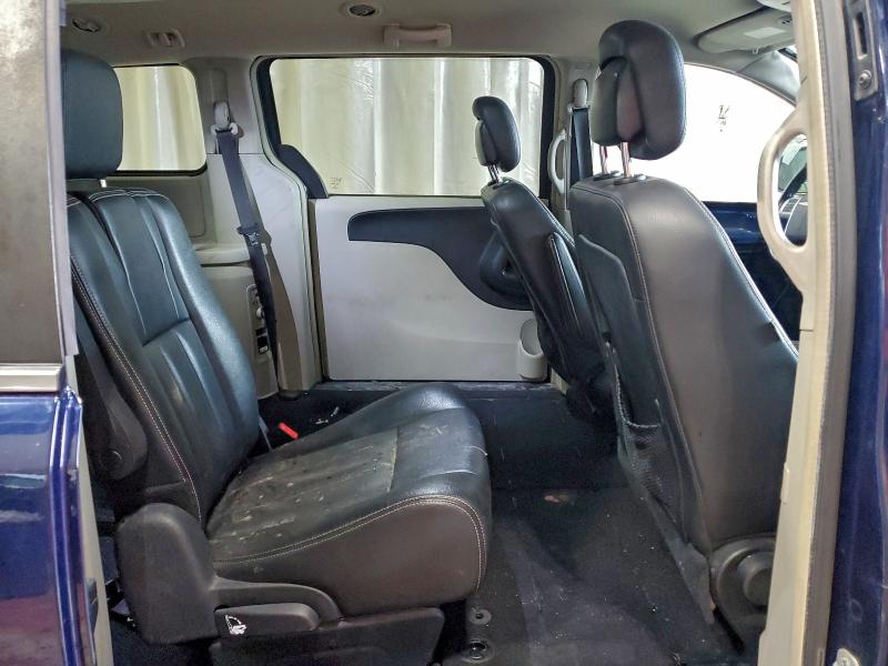 2015 CHRYSLER TOWN & COU #3304632950