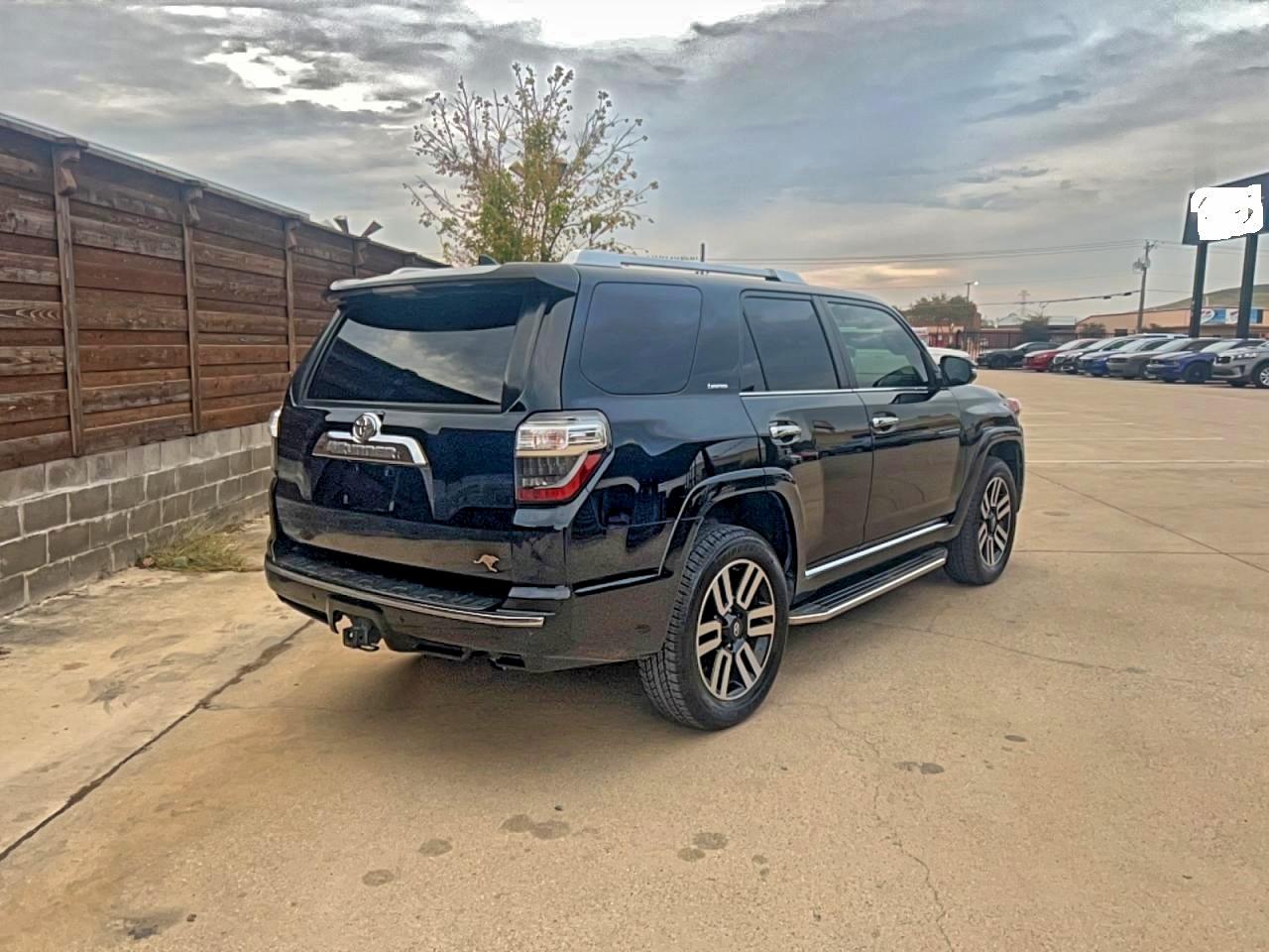 TOYOTA 4RUNNER SR5/SR5 PREMIUM