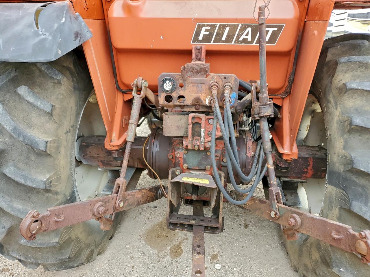 Lot #3302677048 1980 FIAT TRACTOR