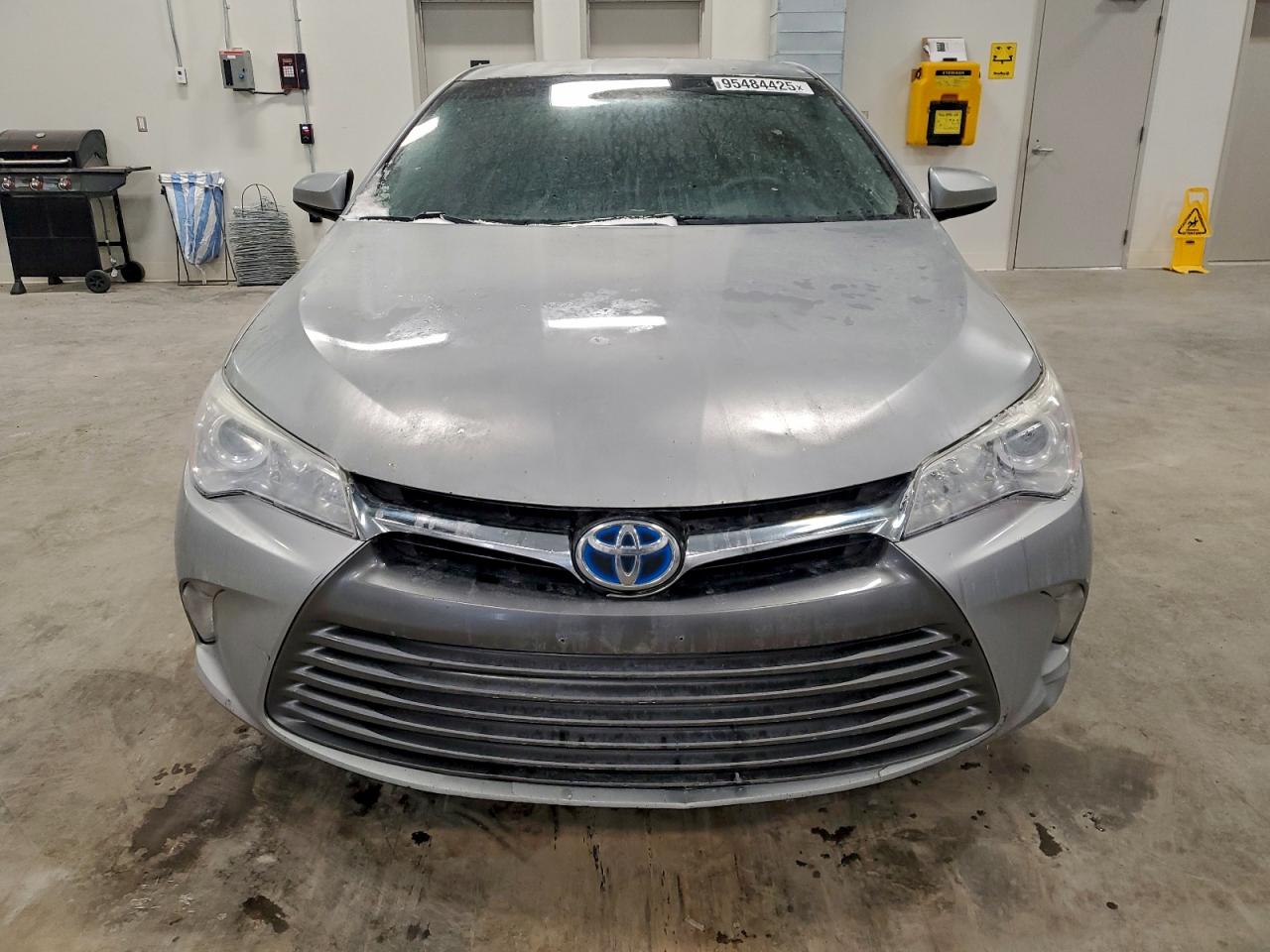 TOYOTA CAMRY HYBRID