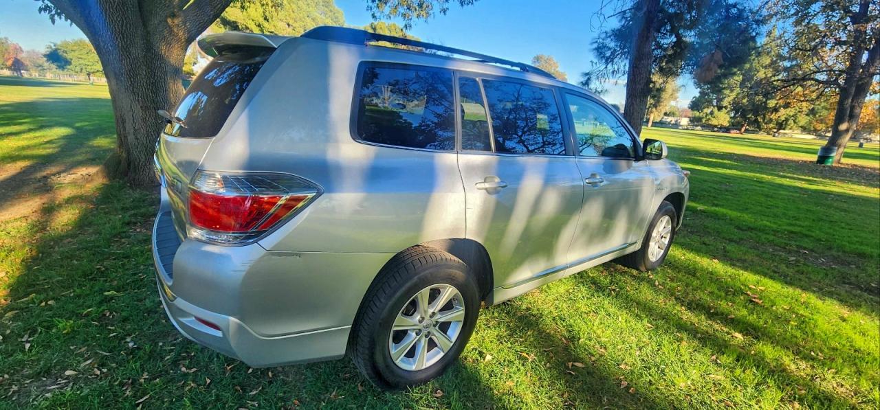 Lot #3316728456 2012 TOYOTA HIGHLANDER
