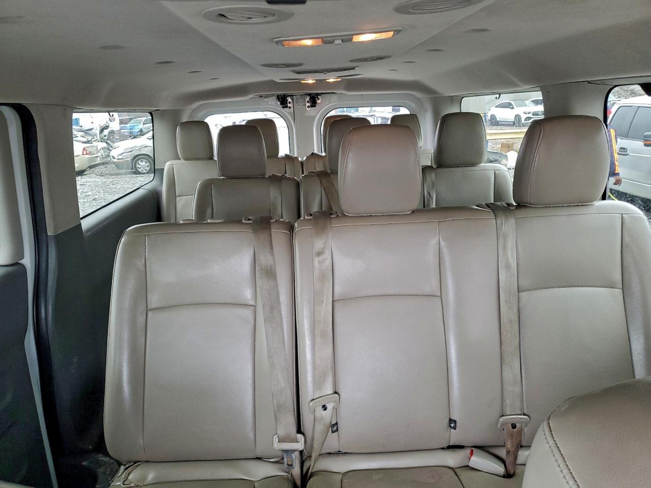 NISSAN NV3500 3500 S