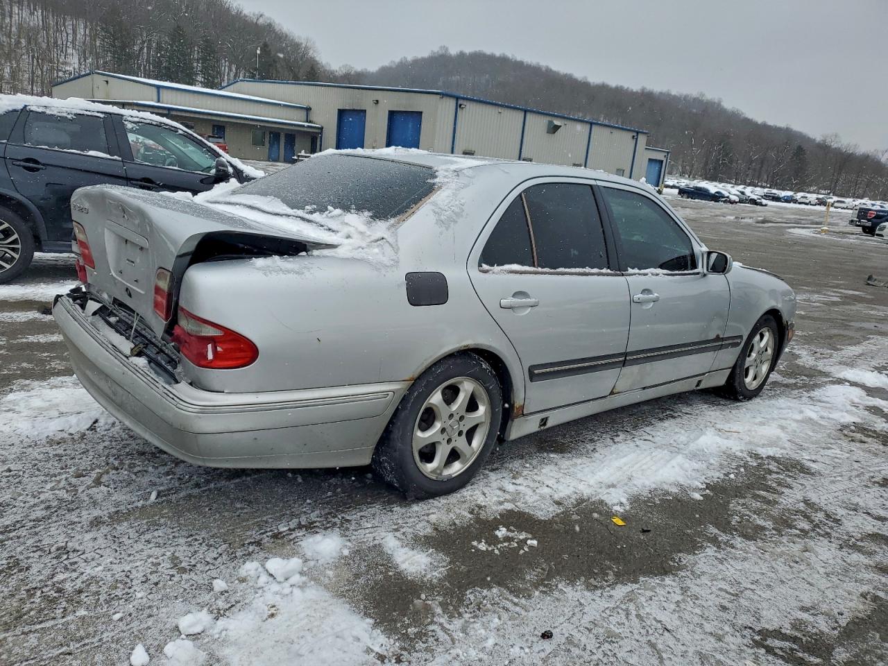 Lot #3310321960 2002 MERCEDES-BENZ E 320
