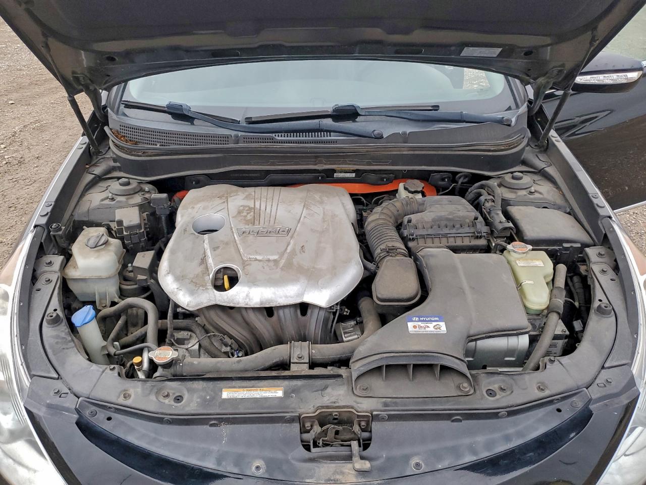 HYUNDAI SONATA HYBRID