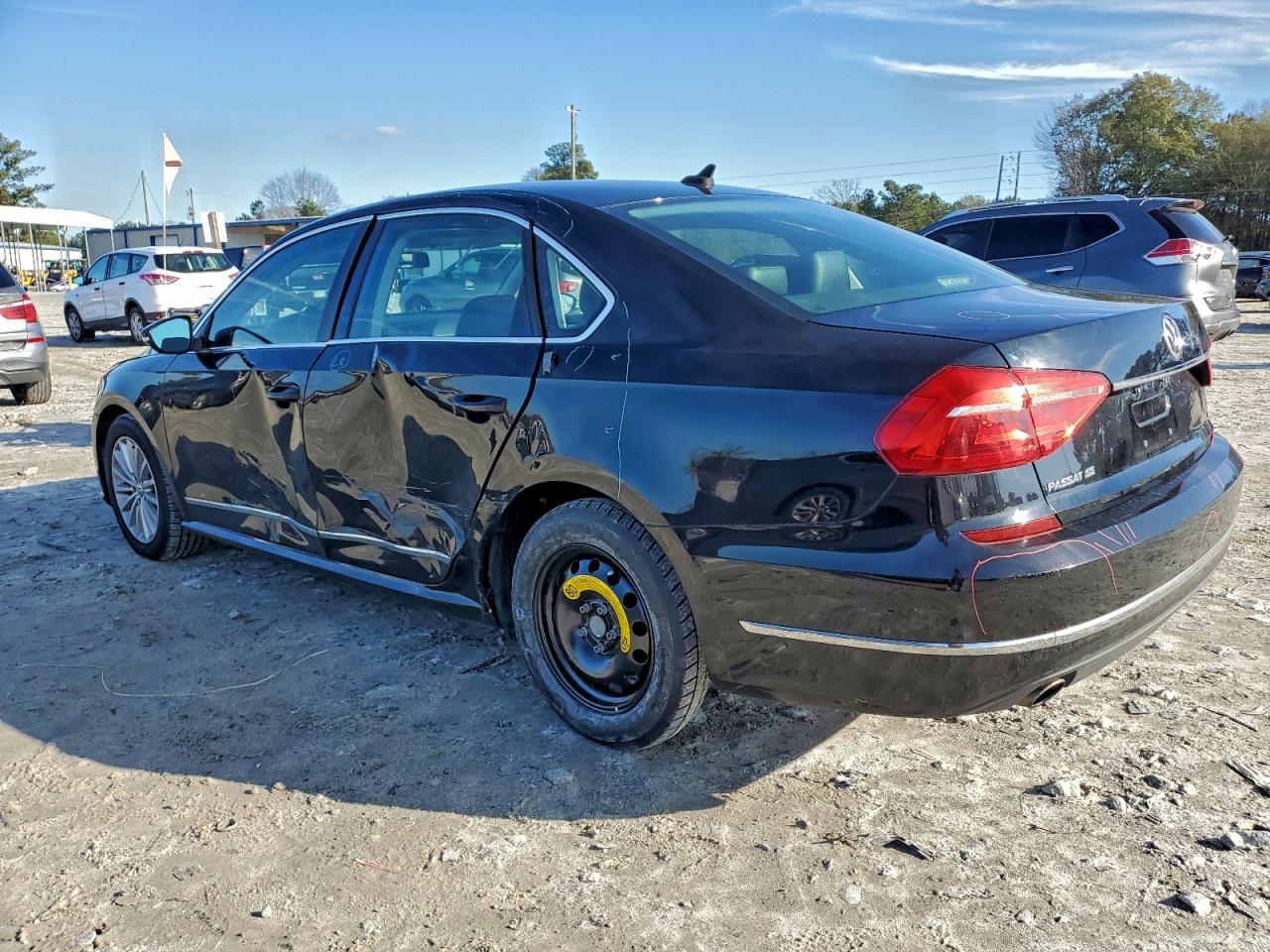 VOLKSWAGEN PASSAT SE