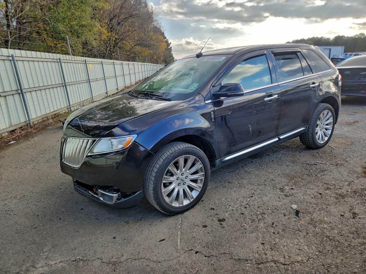 Lot #3315937116 2015 LINCOLN MKX