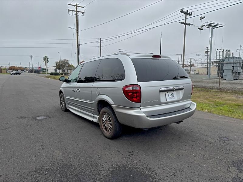 2002 CHRYSLER TOWN & COU #3315718365