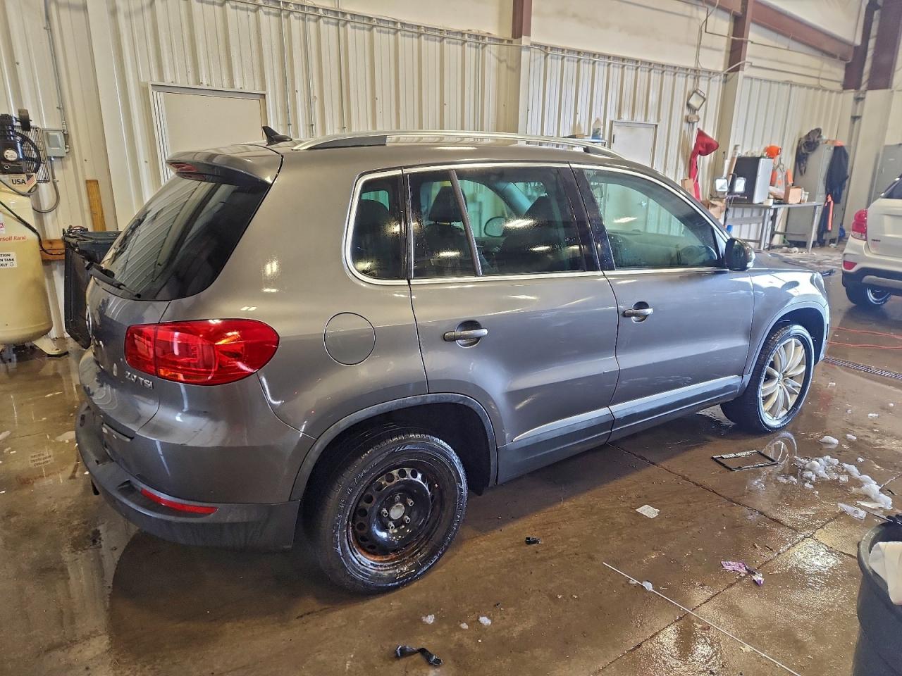 Lot #3316022834 2012 VOLKSWAGEN TIGUAN S