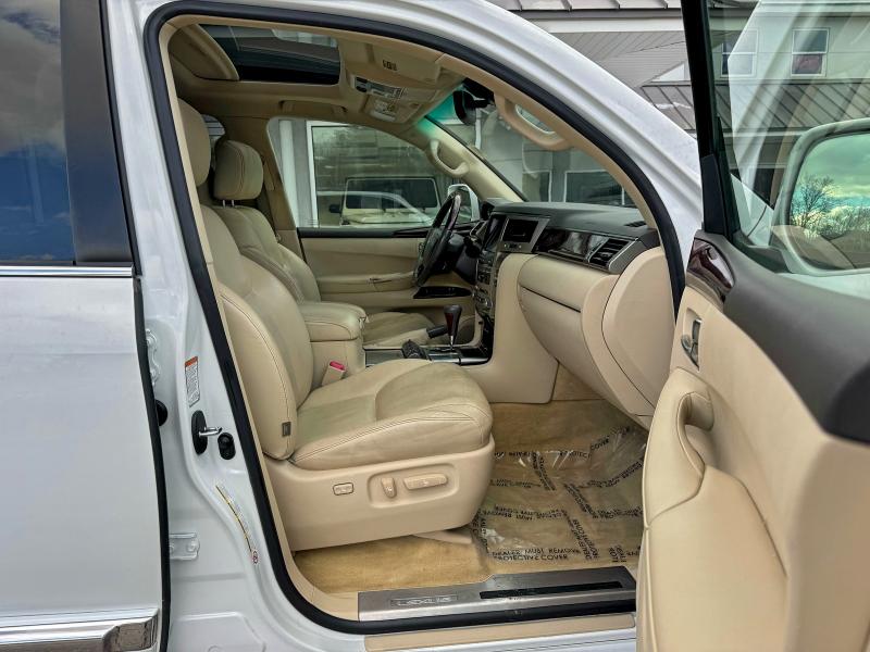 2013 LEXUS LX 570 #3308237223