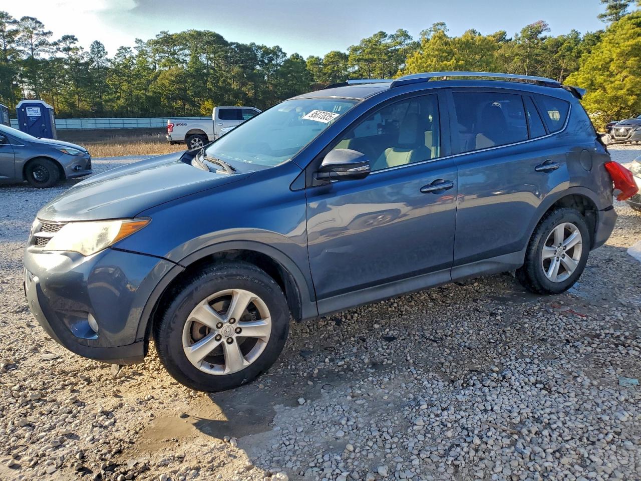 TOYOTA RAV4 XLE