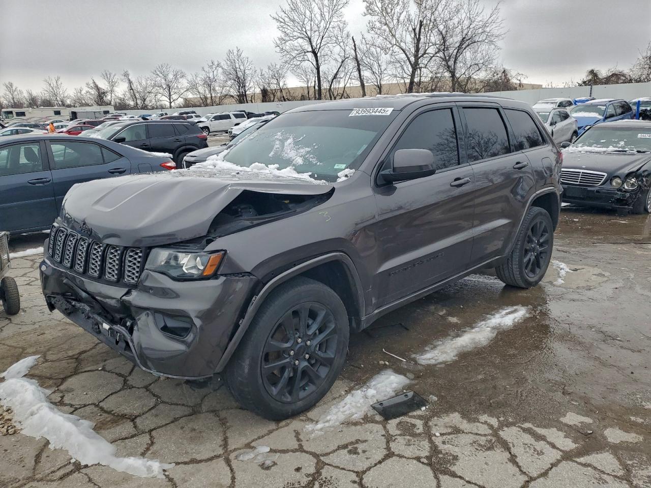 JEEP GRAND CHEROKEE LAREDO
