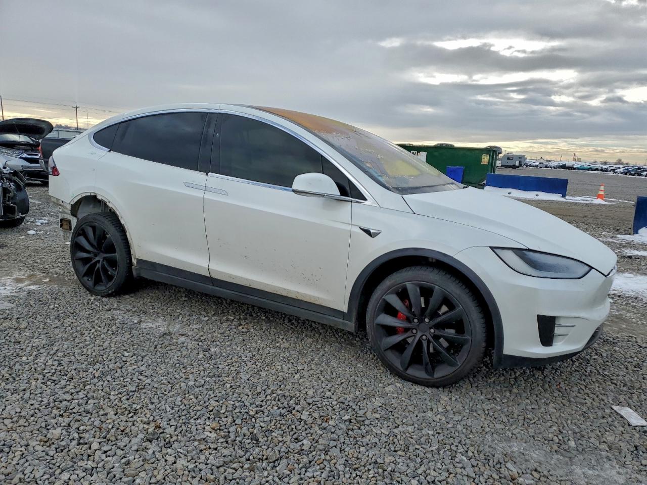 TESLA MODEL X