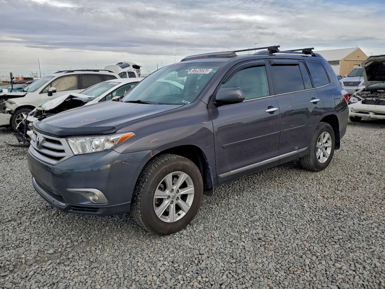 TOYOTA HIGHLANDER BASE