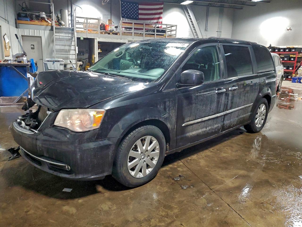 CHRYSLER TOWN & COUNTRY TOURING
