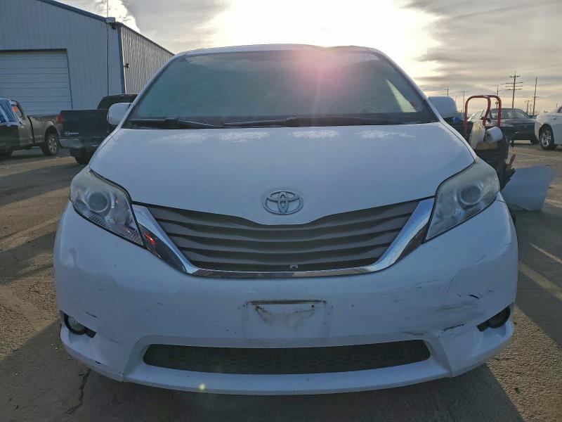 2013 TOYOTA SIENNA XLE #3304711919