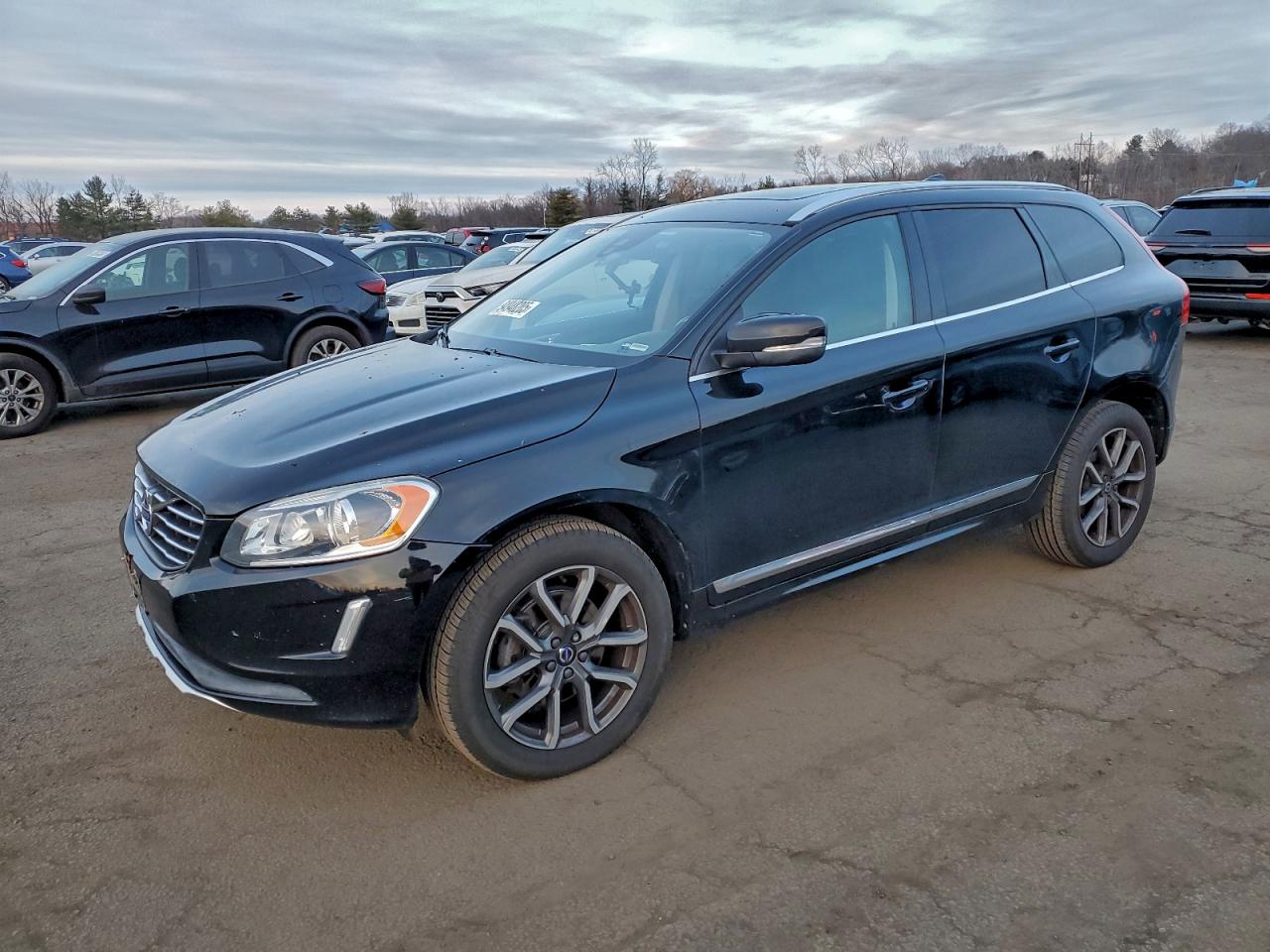VOLVO XC60 T5 PREMIER