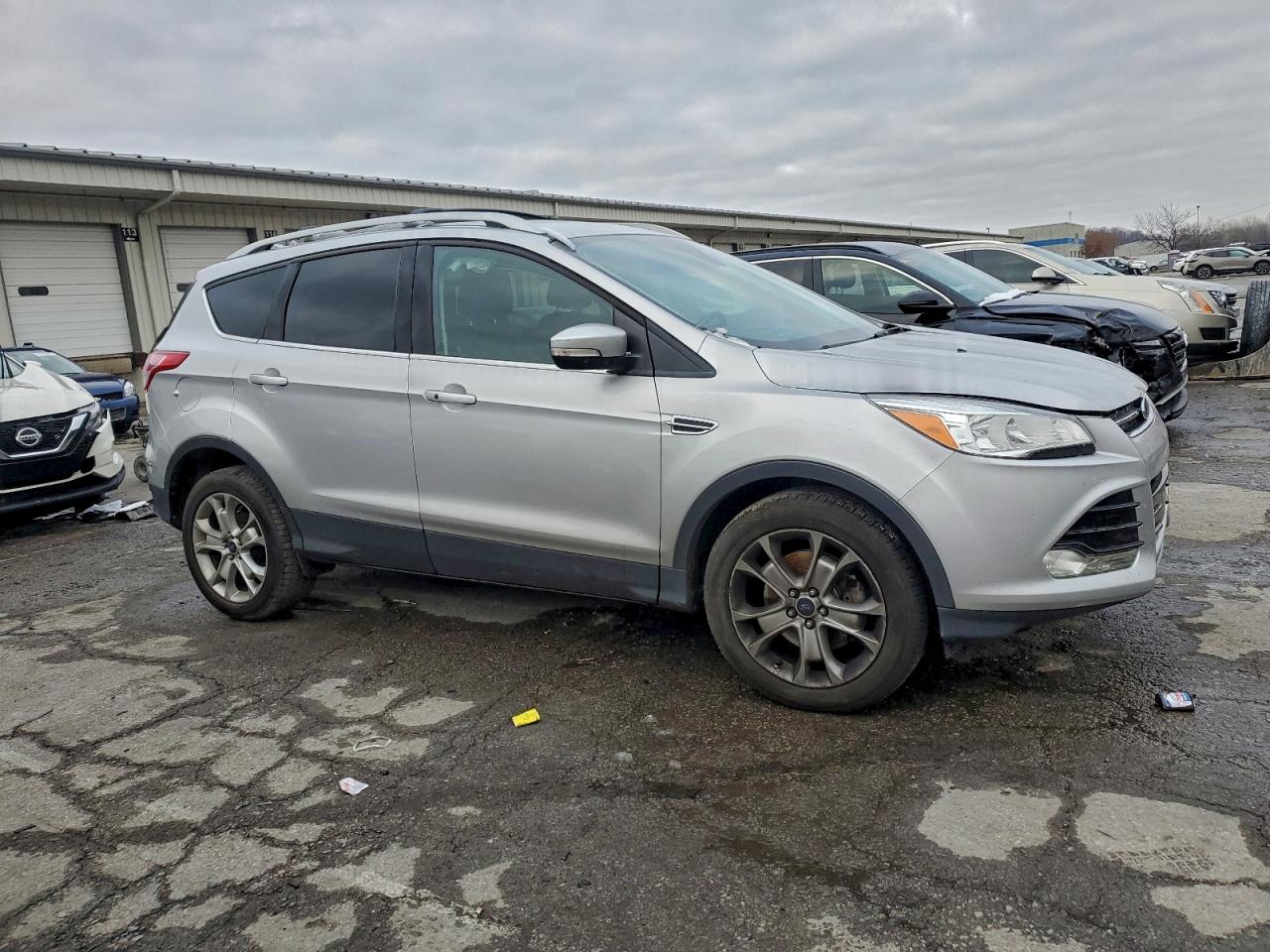 FORD ESCAPE TITANIUM