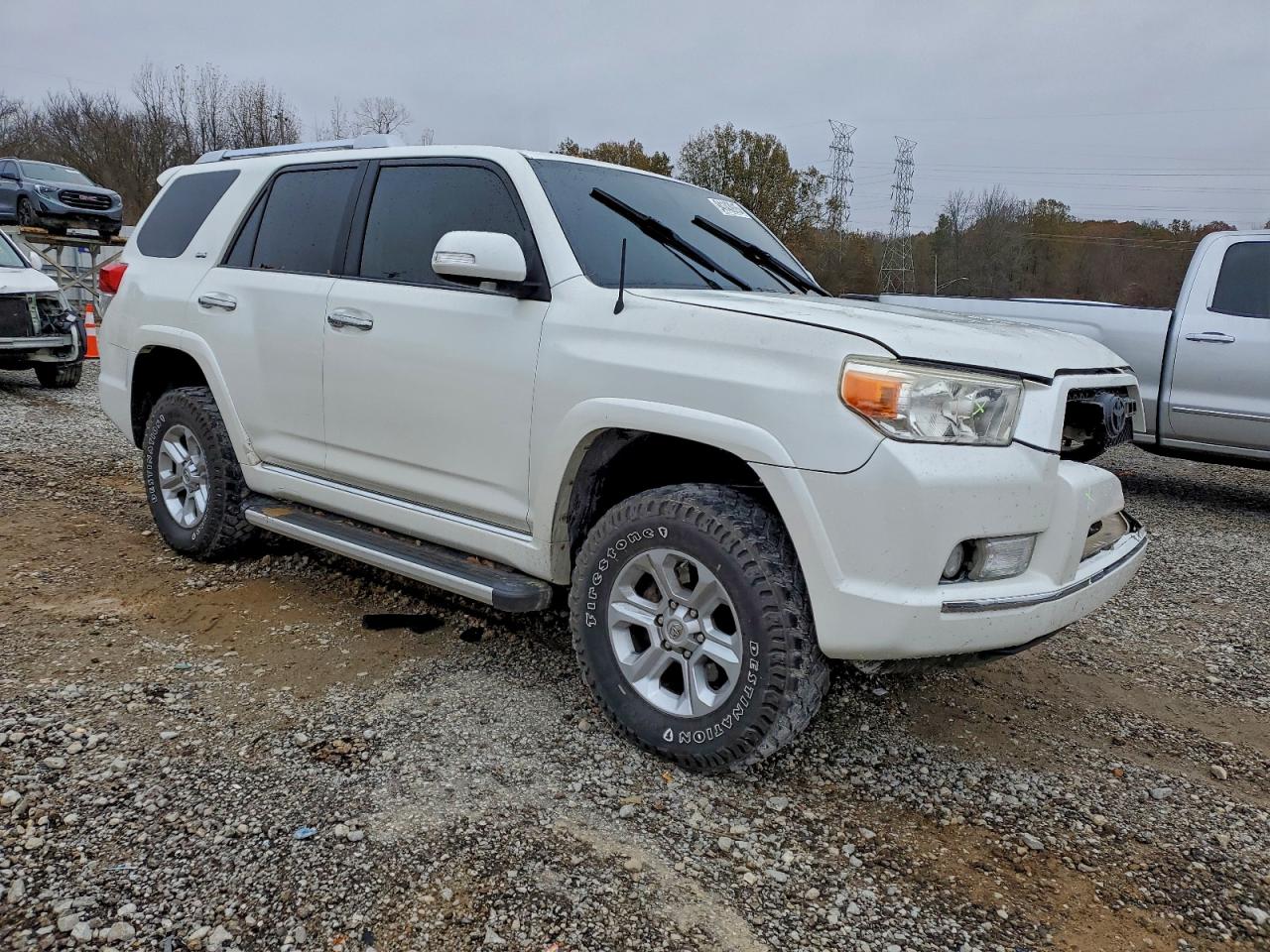 TOYOTA 4RUNNER SR5