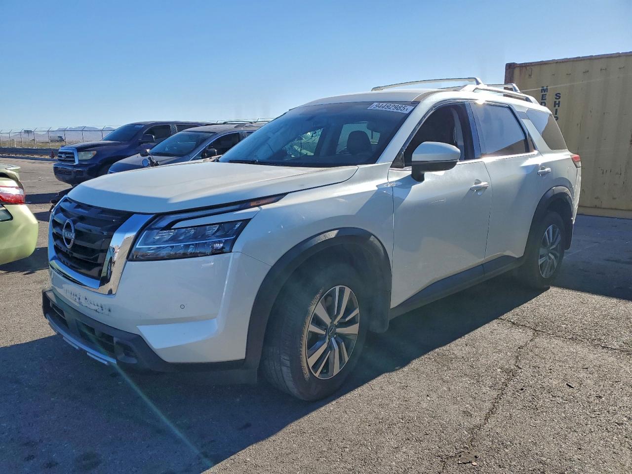 NISSAN PATHFINDER SL