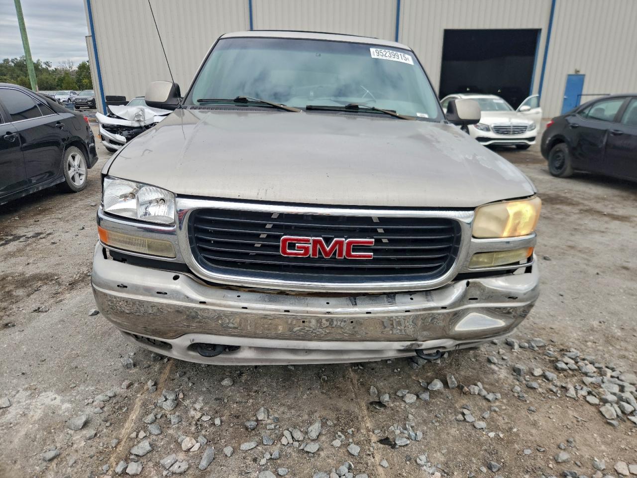 Lot #3302879963 2001 GMC YUKON XL K