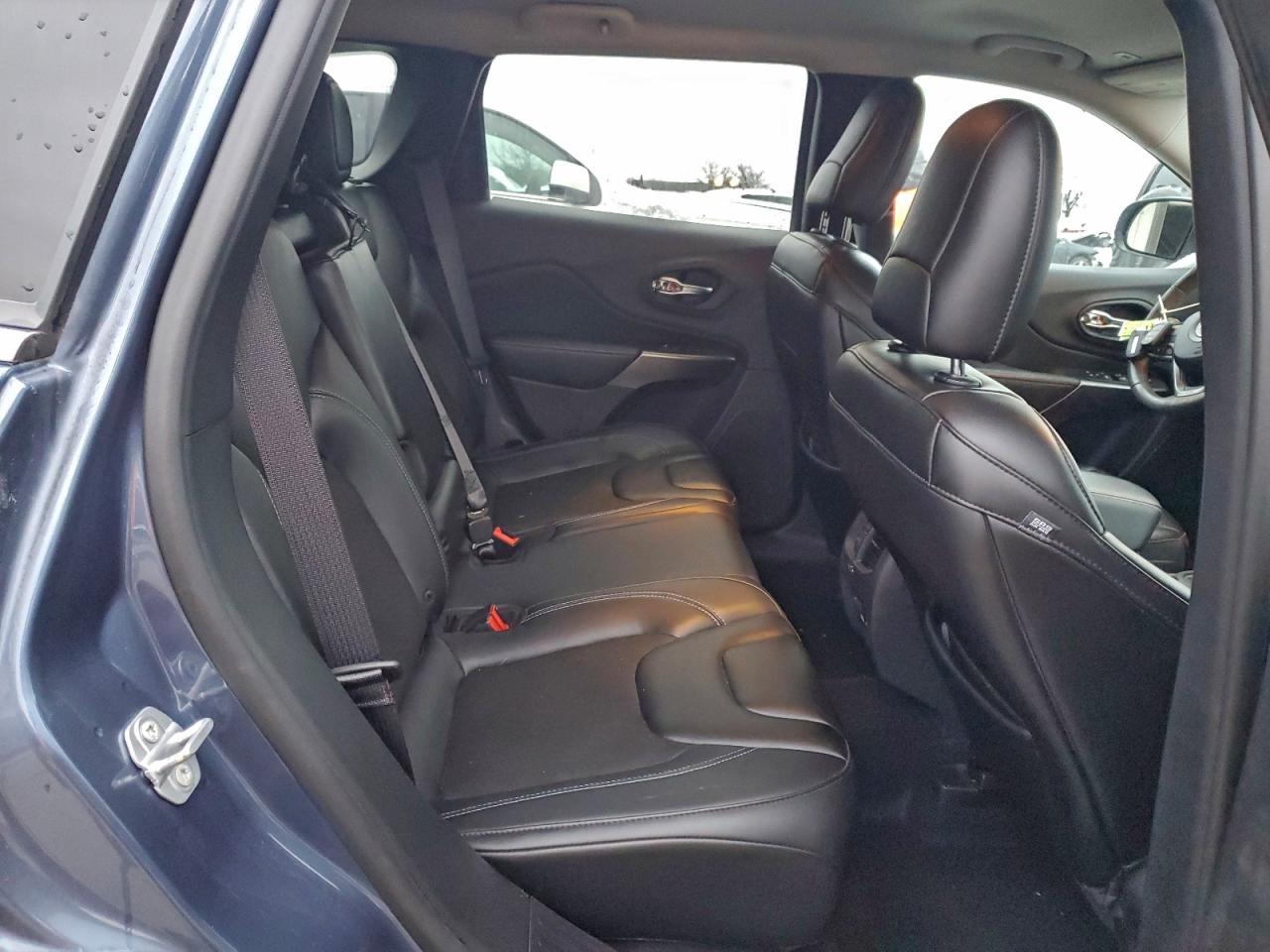 JEEP GRAND CHEROKEE LATITUDE PLUS