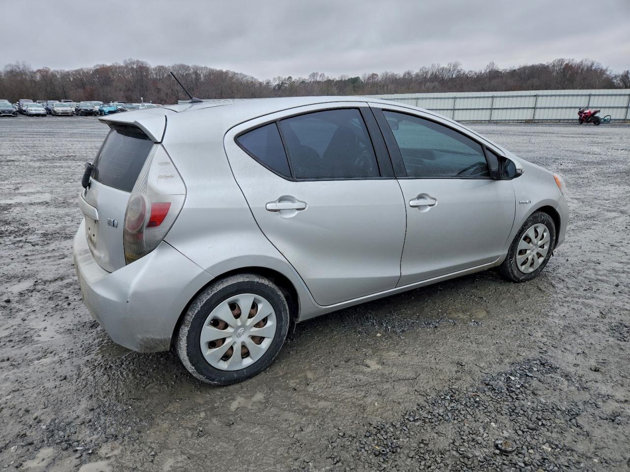TOYOTA PRIUS C