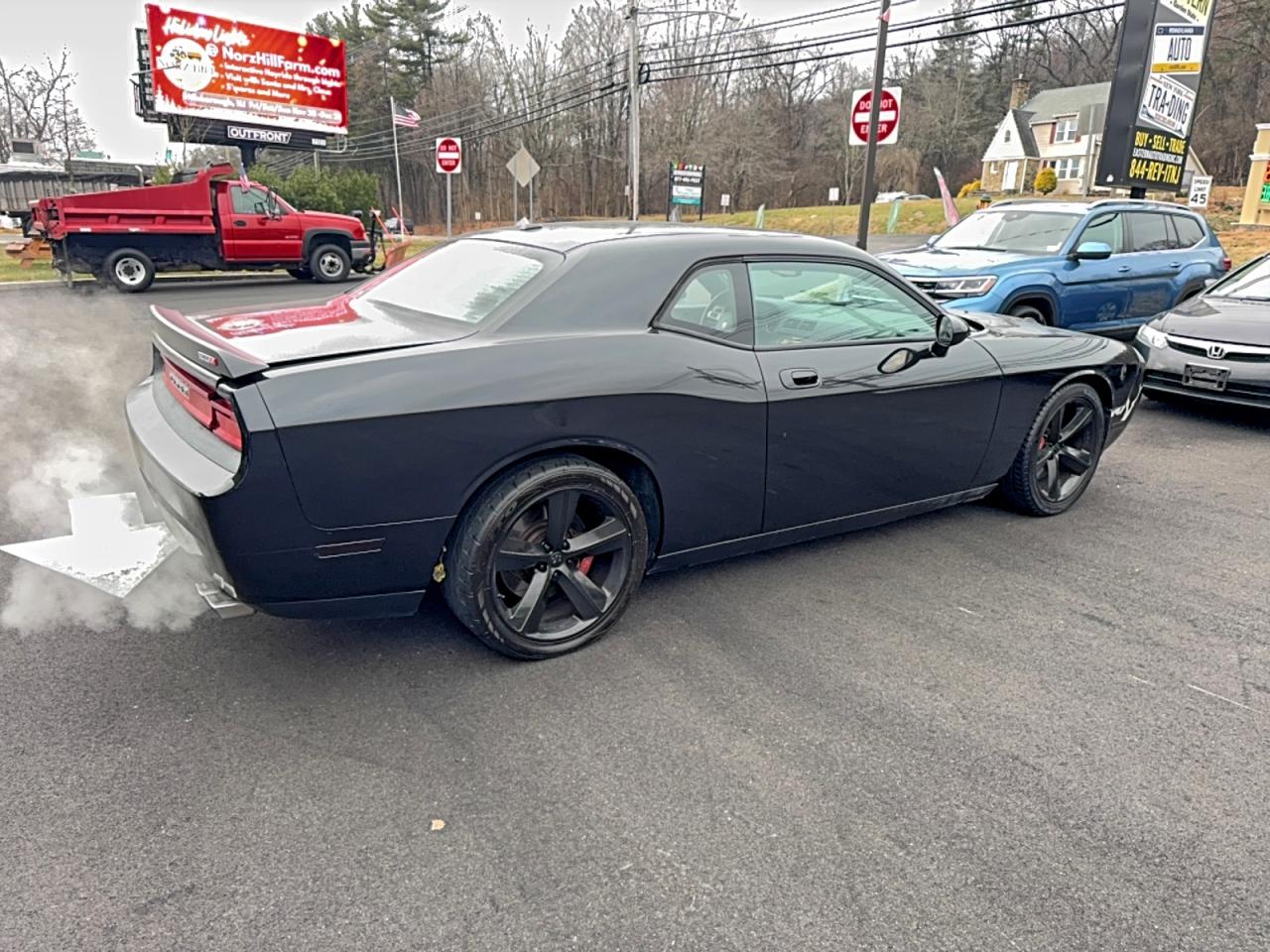 DODGE CHALLENGER SRT-8