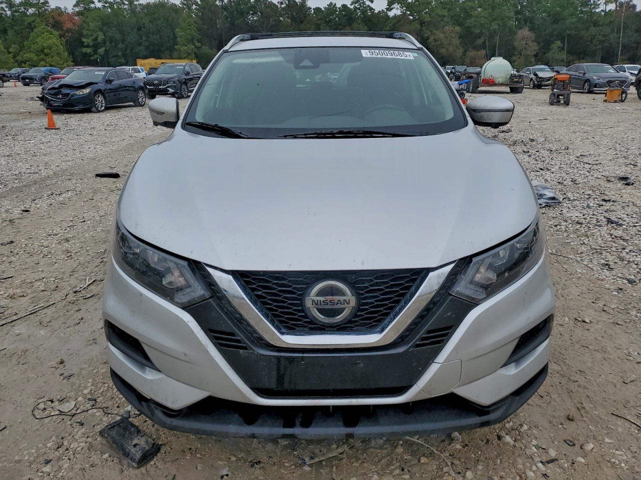 NISSAN ROGUE SPORT S