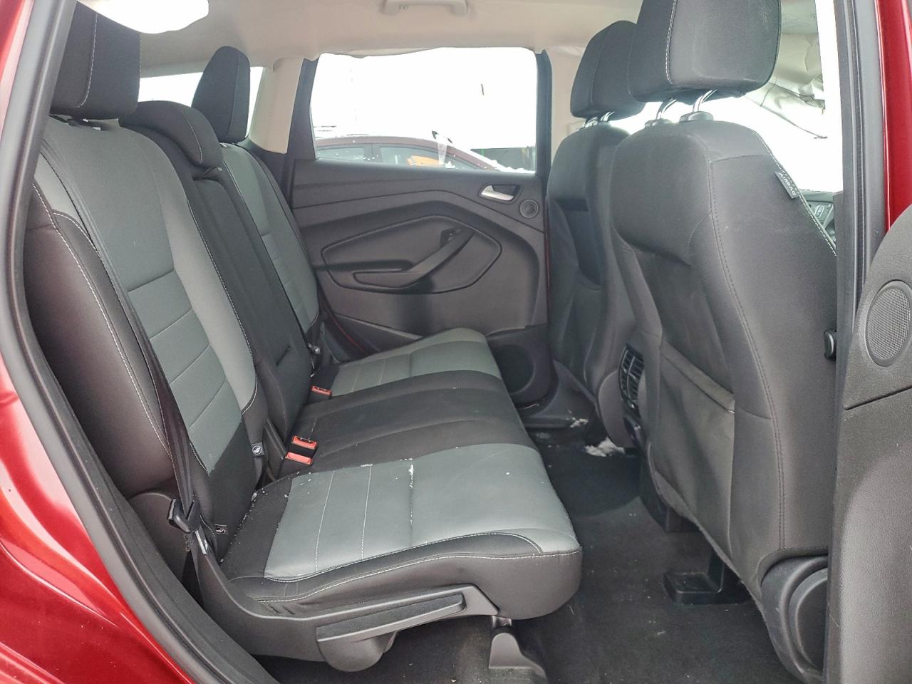 FORD ESCAPE SE