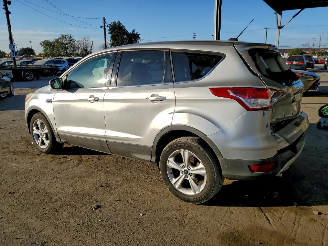 FORD ESCAPE SE