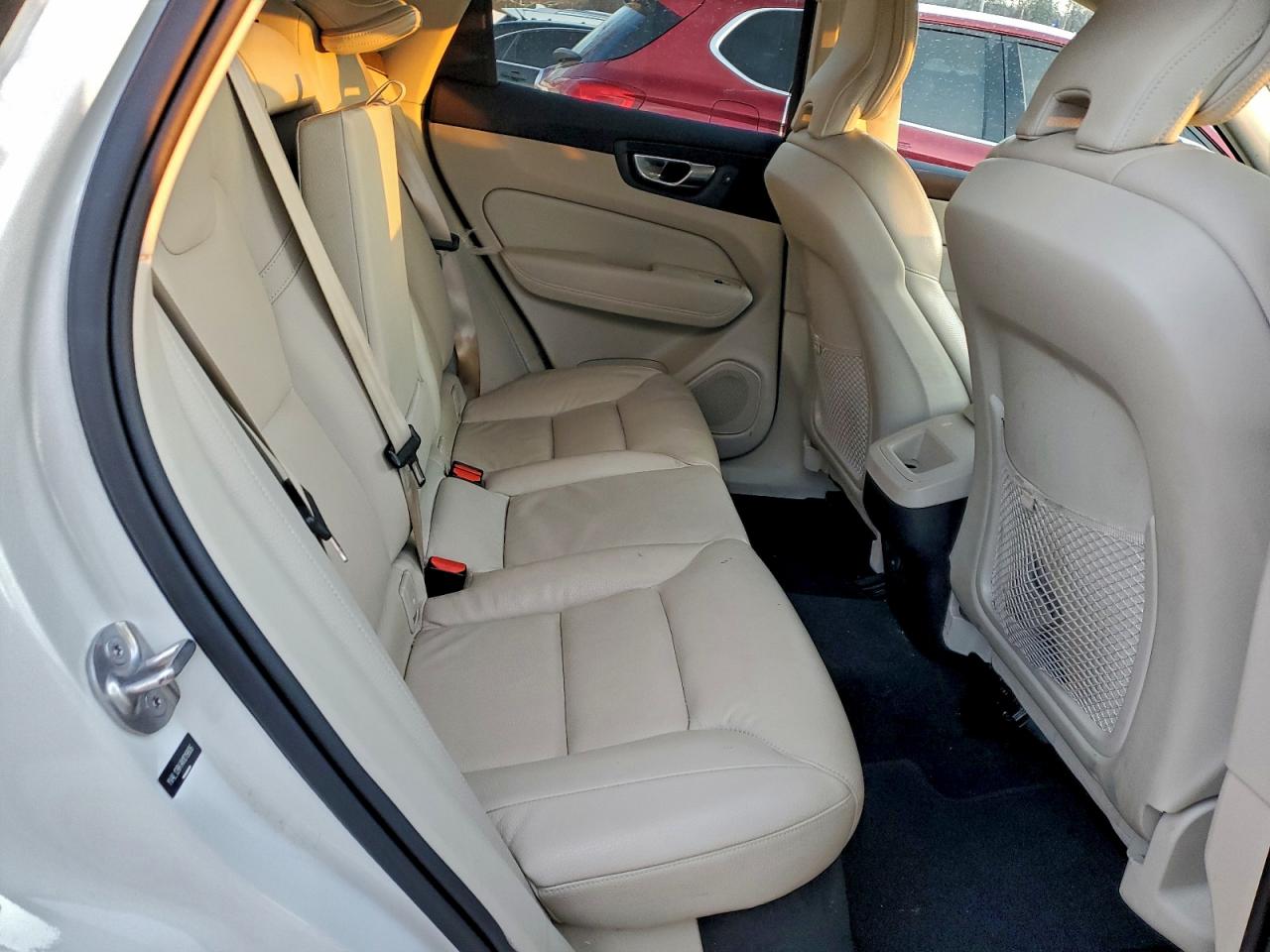 Lot #3308211156 2022 VOLVO XC60 B5 MO