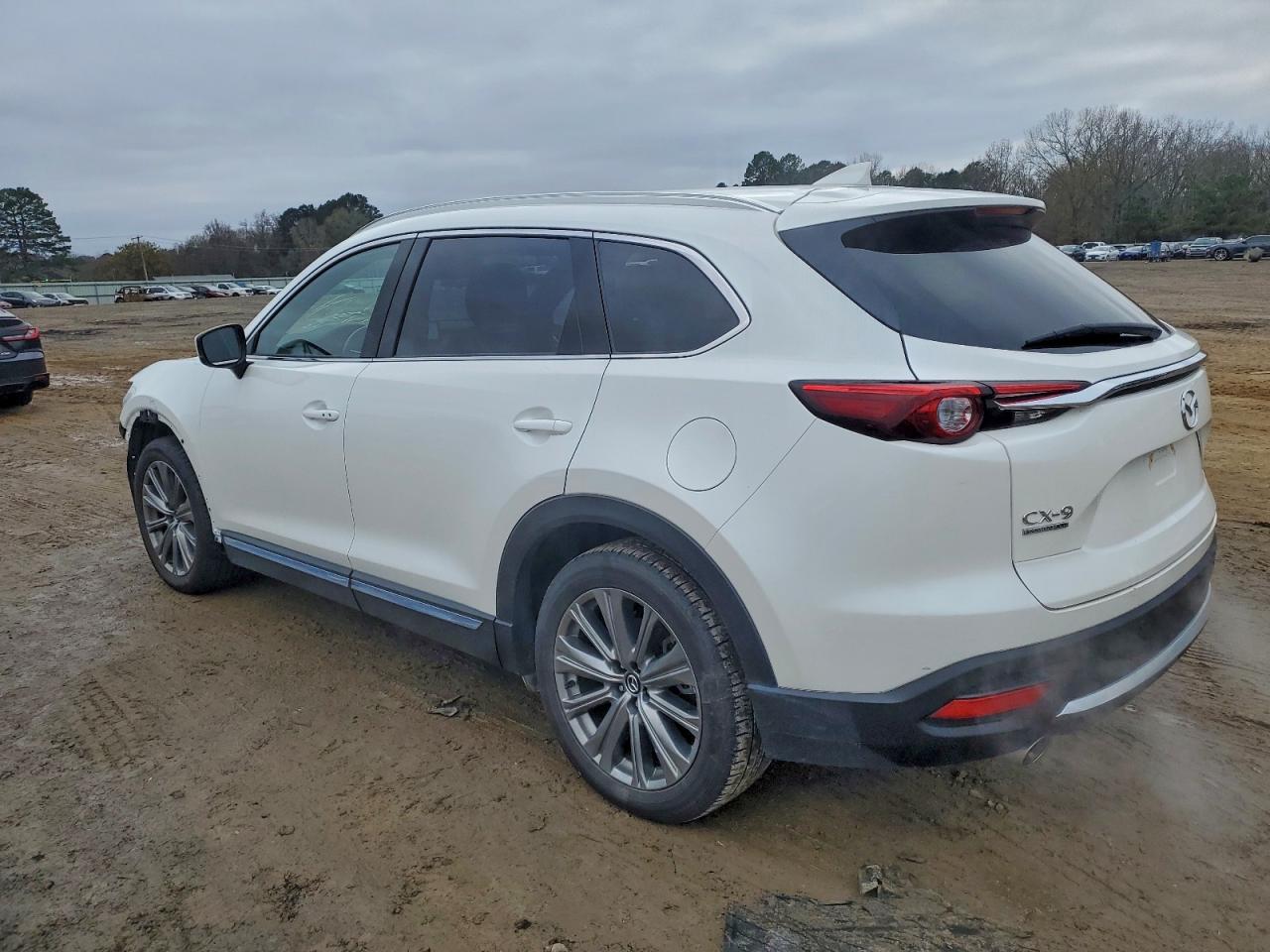MAZDA CX-9 SIGNATURE