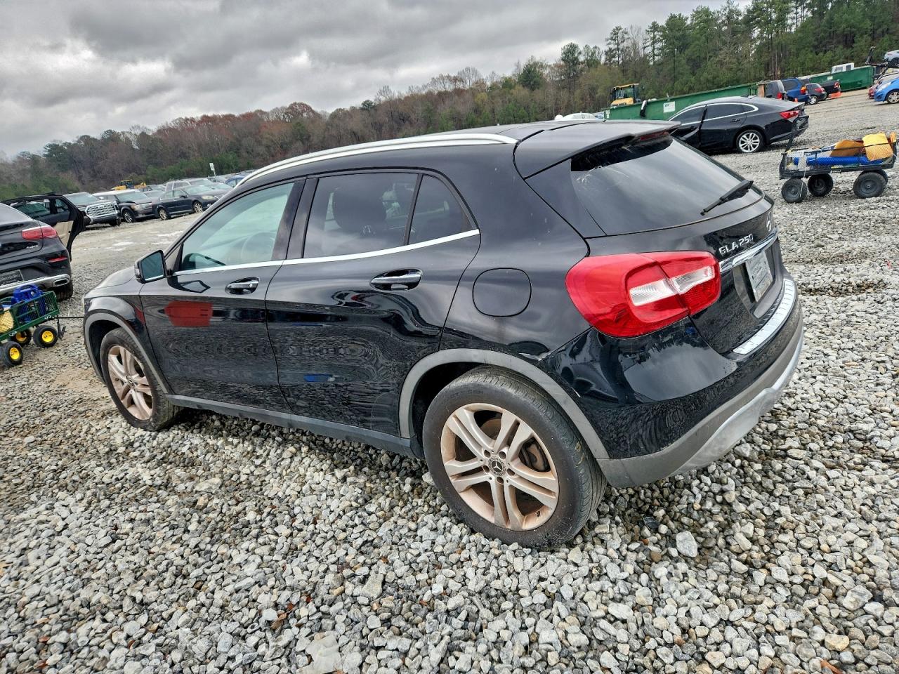 MERCEDES-BENZ GLA-CLASS 250