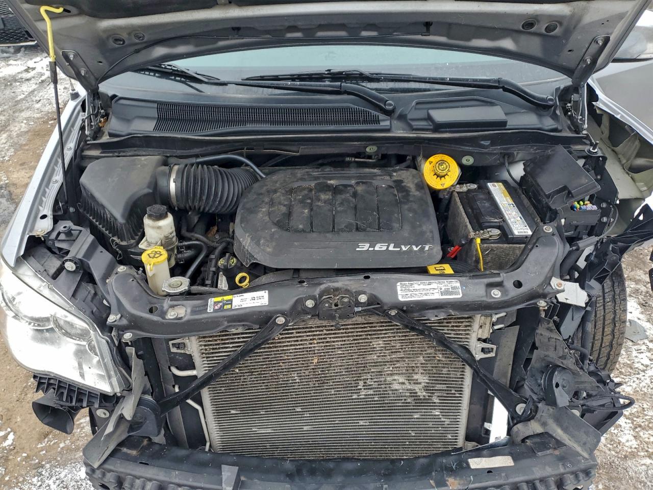 CHRYSLER TOWN & COUNTRY TOURING L