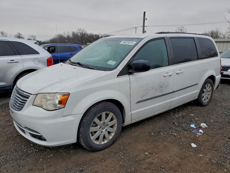 2014 CHRYSLER TOWN & COU #3311516233