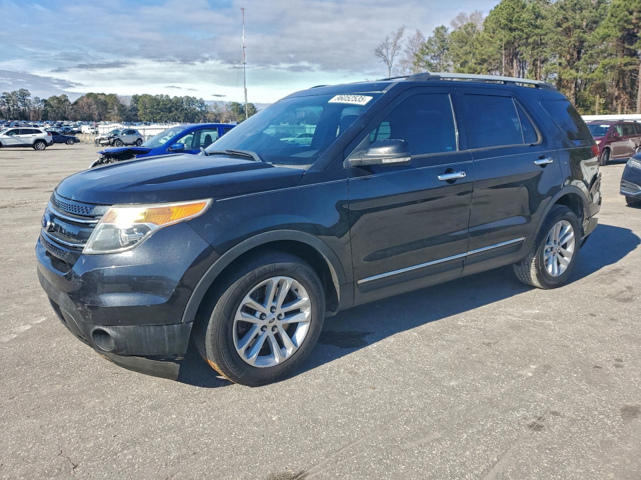 FORD EXPLORER XLT