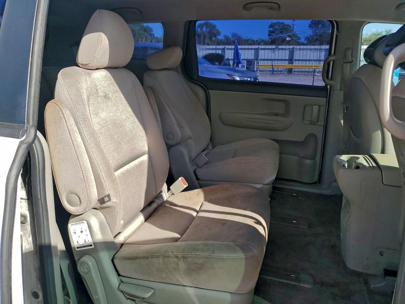 2015 KIA SEDONA L #3310370981