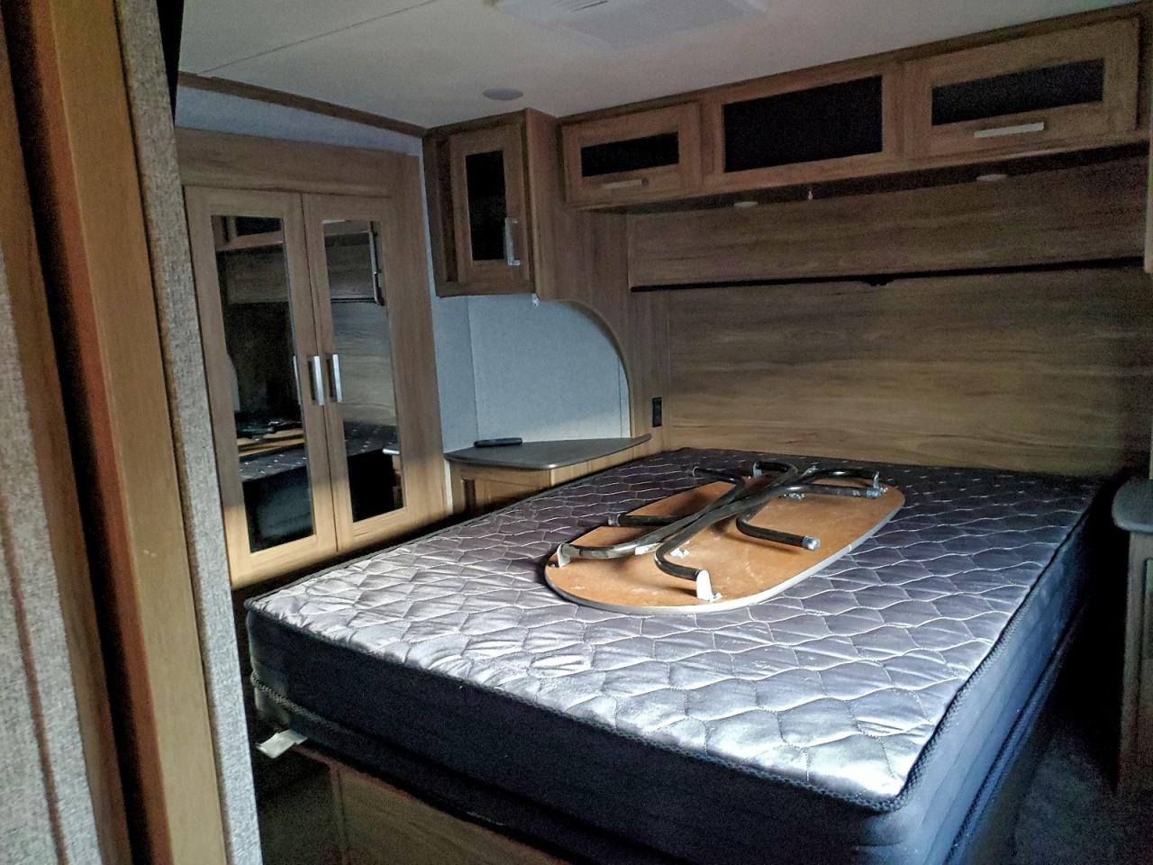 Lot #3318935914 2018 DUTCHMEN TRAILER