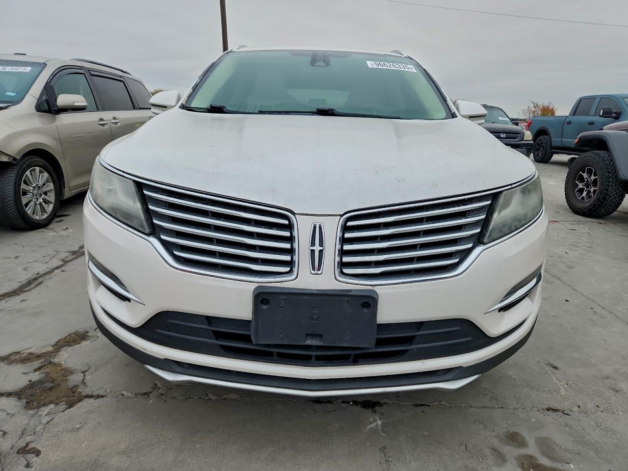 Lot #3316707418 2016 LINCOLN MKC SELECT