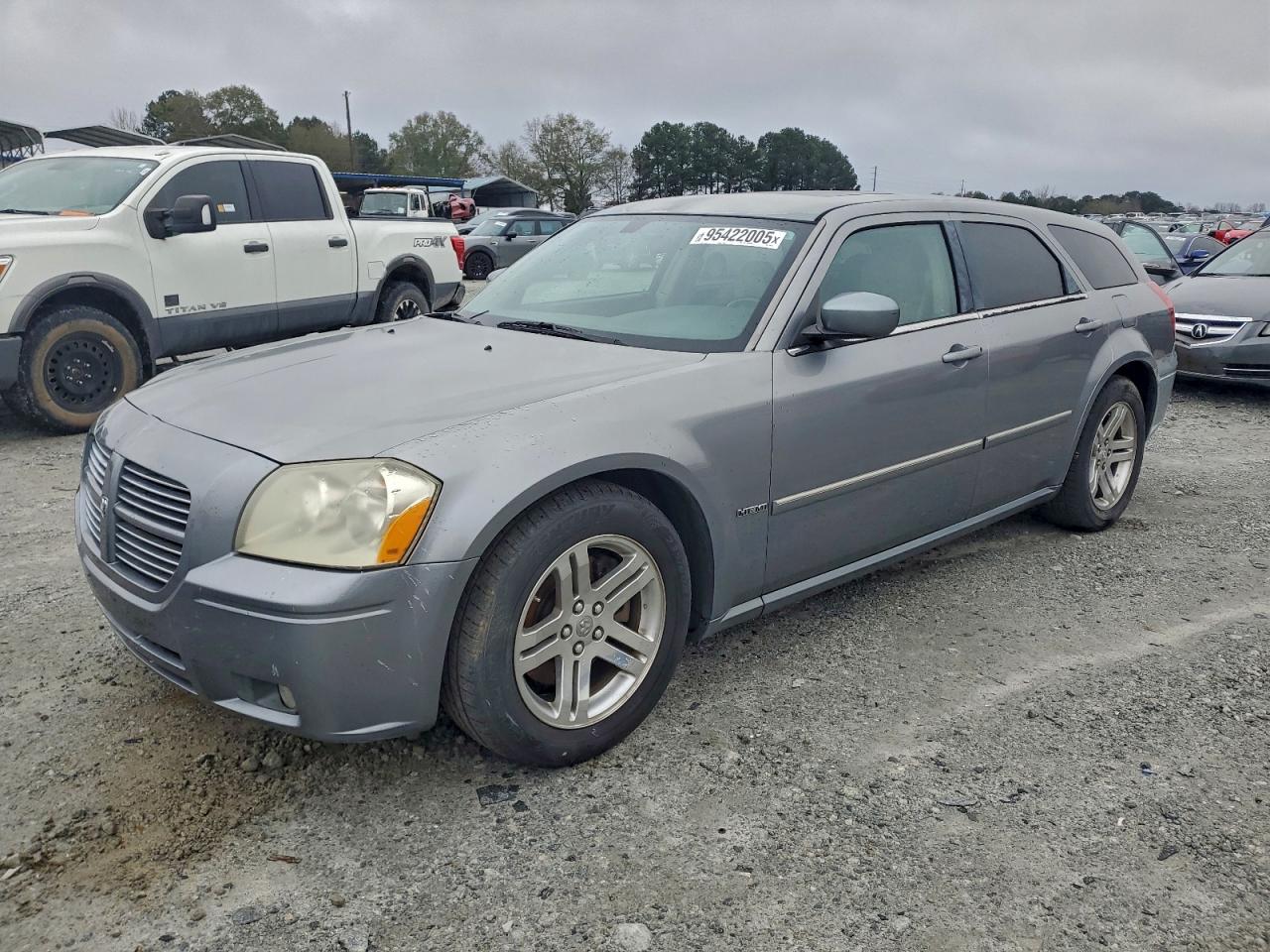 Lot #3305212020 2006 DODGE MAGNUM R/T