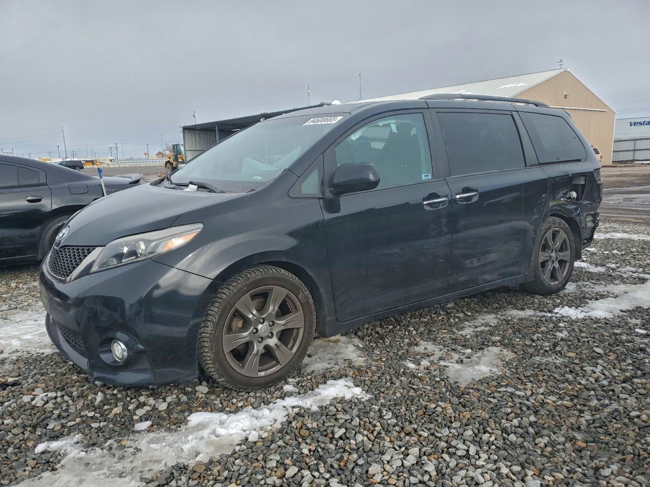 TOYOTA SIENNA SE