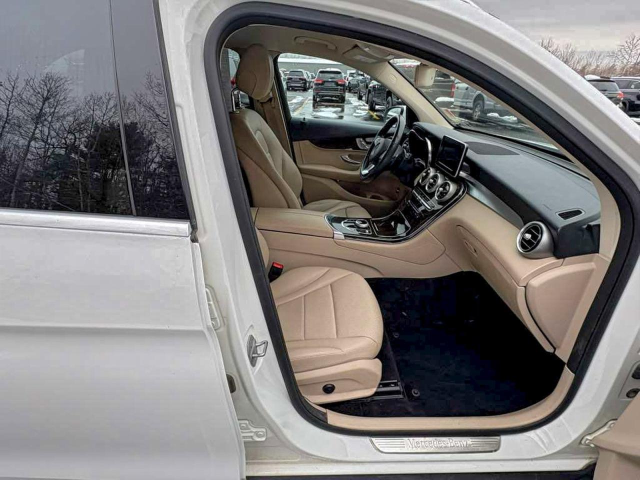 MERCEDES-BENZ GLC-CLASS 300 4MATIC