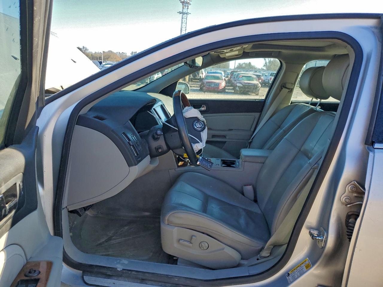 CADILLAC STS LUXURY PERFORMANCE