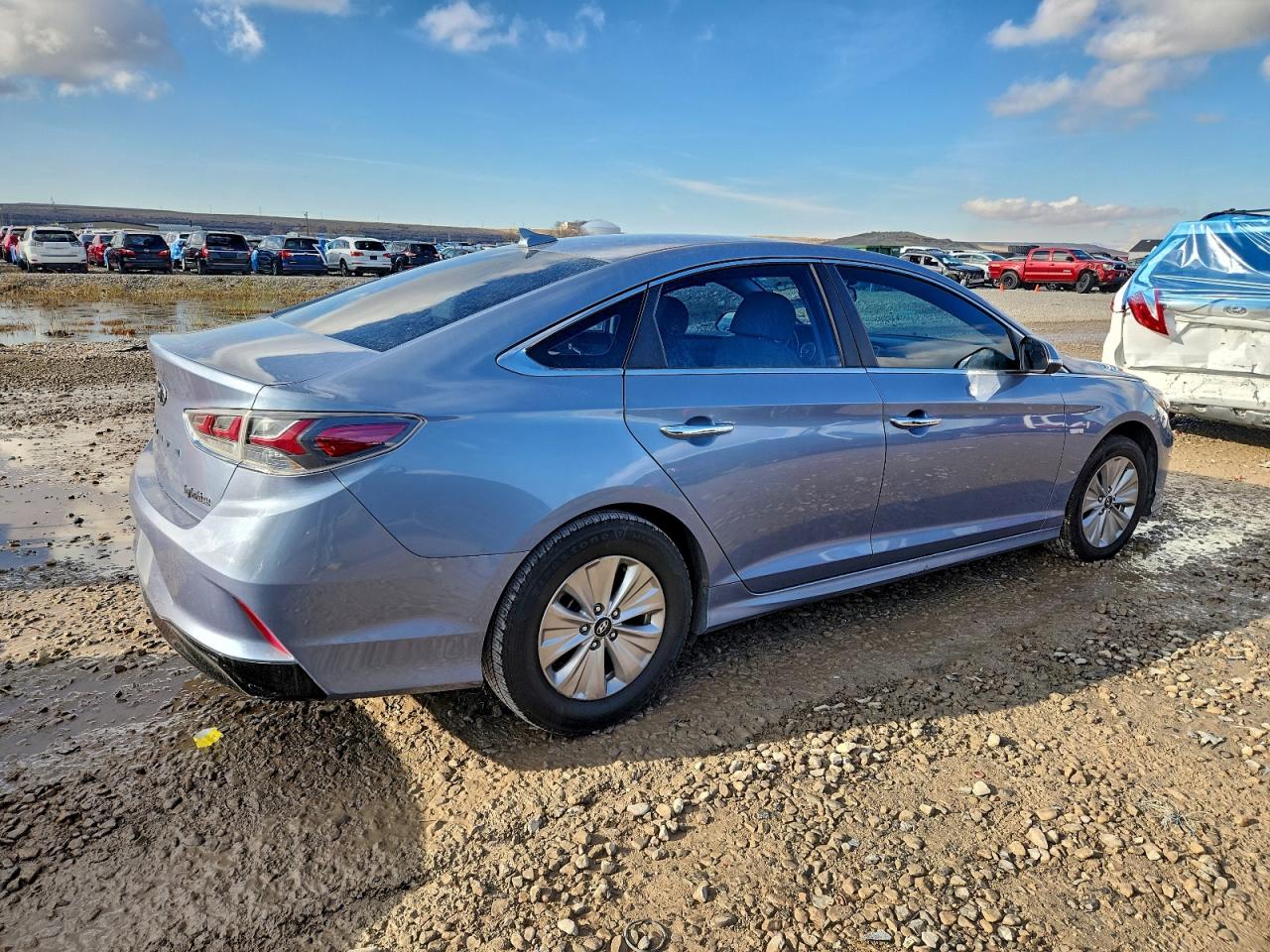 HYUNDAI SONATA HYBRID