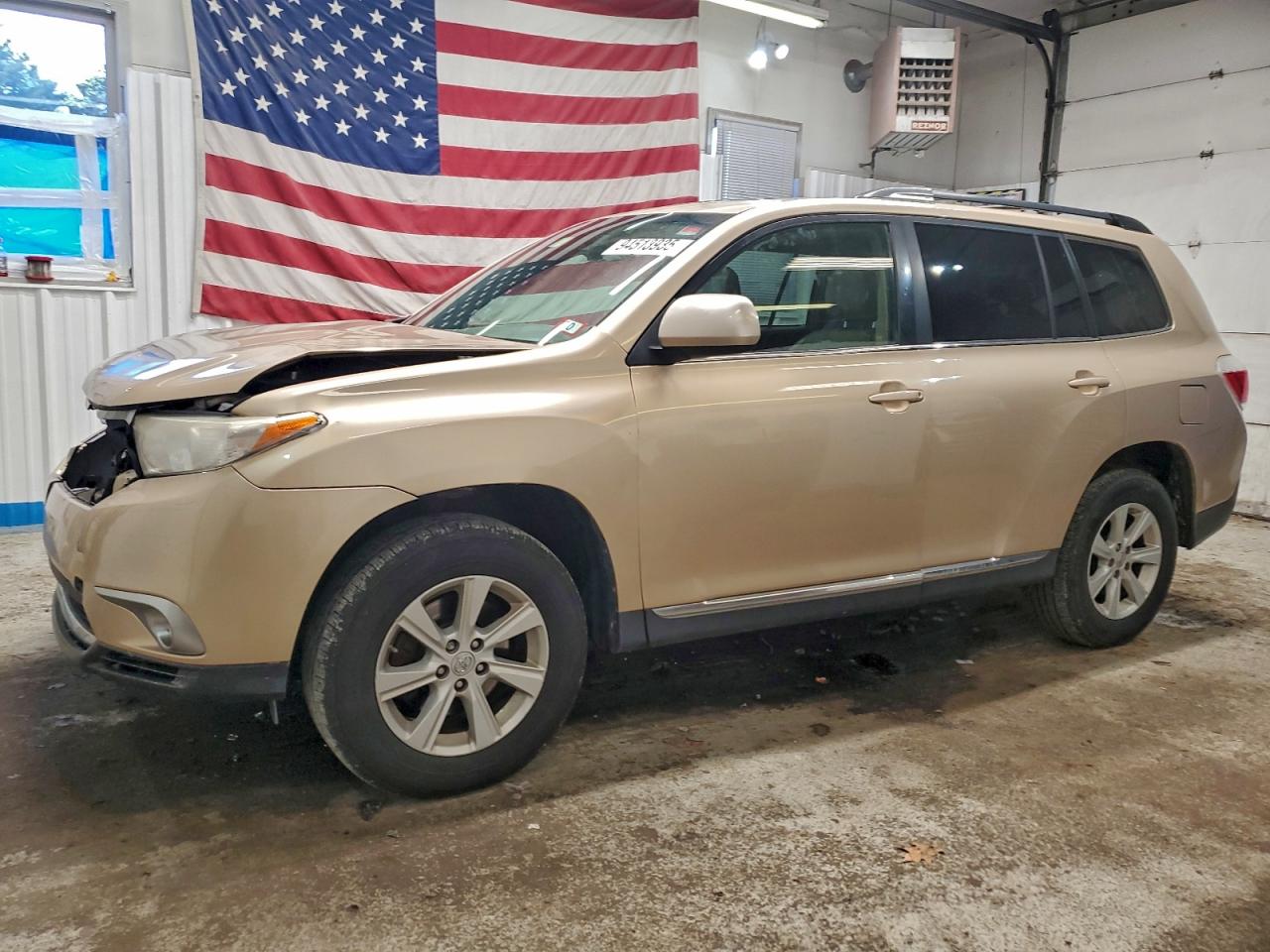 TOYOTA HIGHLANDER BASE