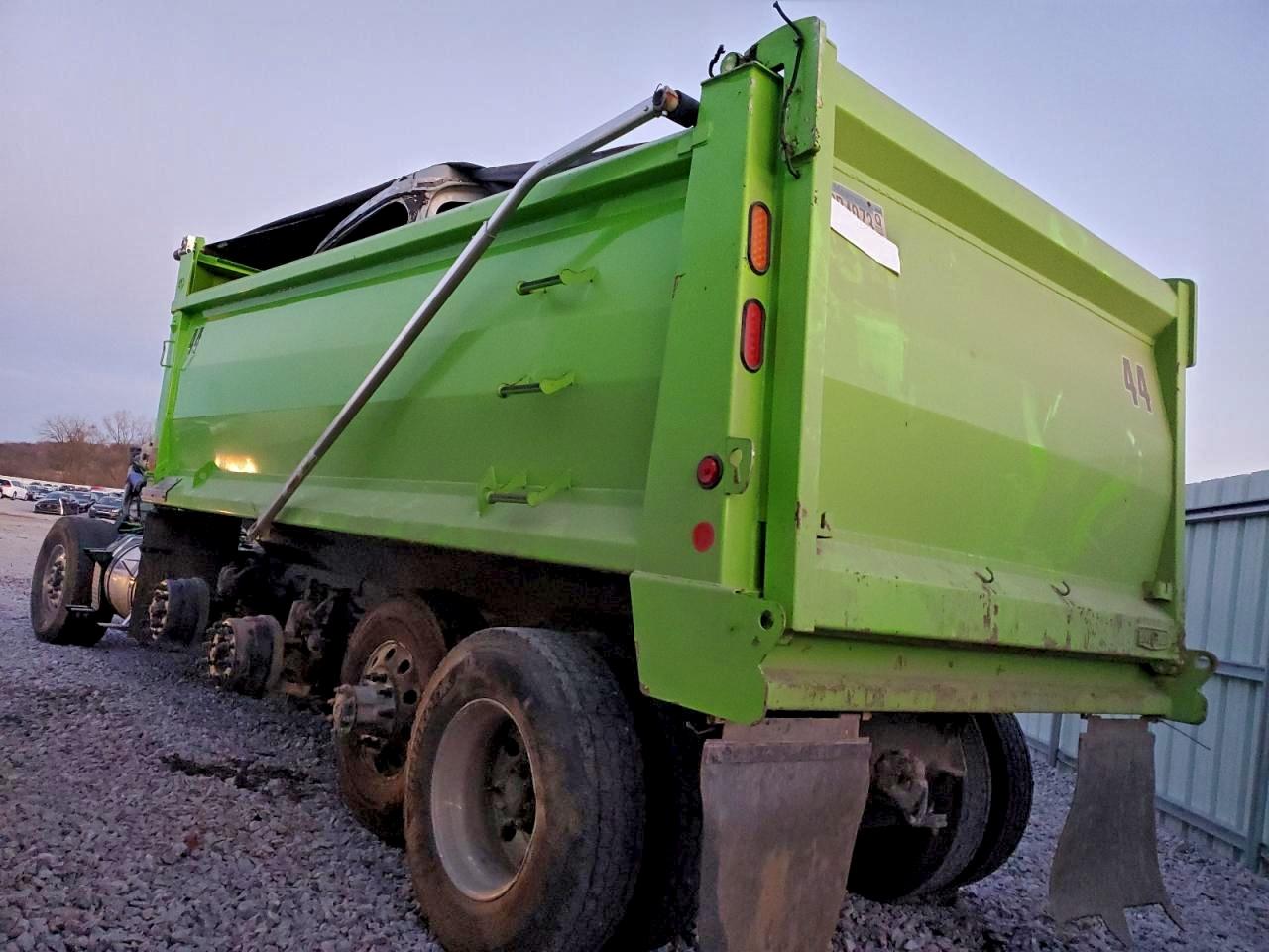 Lot #3302753017 2023 FREIGHTLINER UNKNOWN