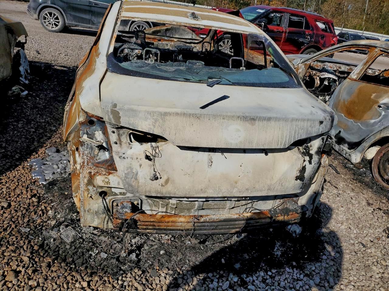 Lot #3317945953 2021 NISSAN VERSA SV