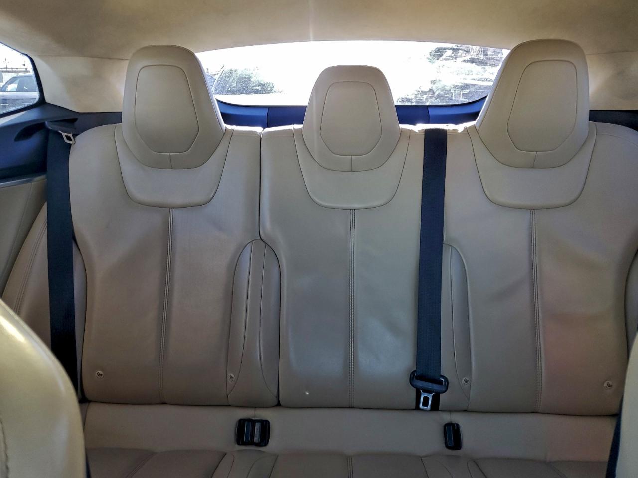 Lot #3316815397 2015 TESLA MODEL S